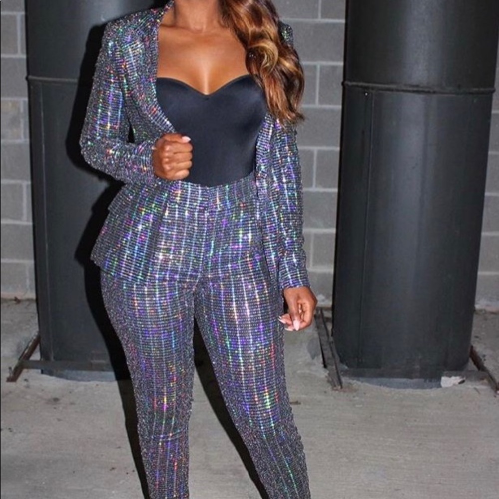 Metallic Fitted Pants Suit
